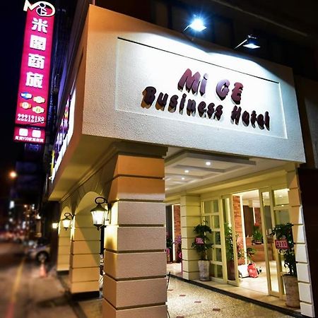 Migo Hotel Đài Trung Ngoại thất bức ảnh