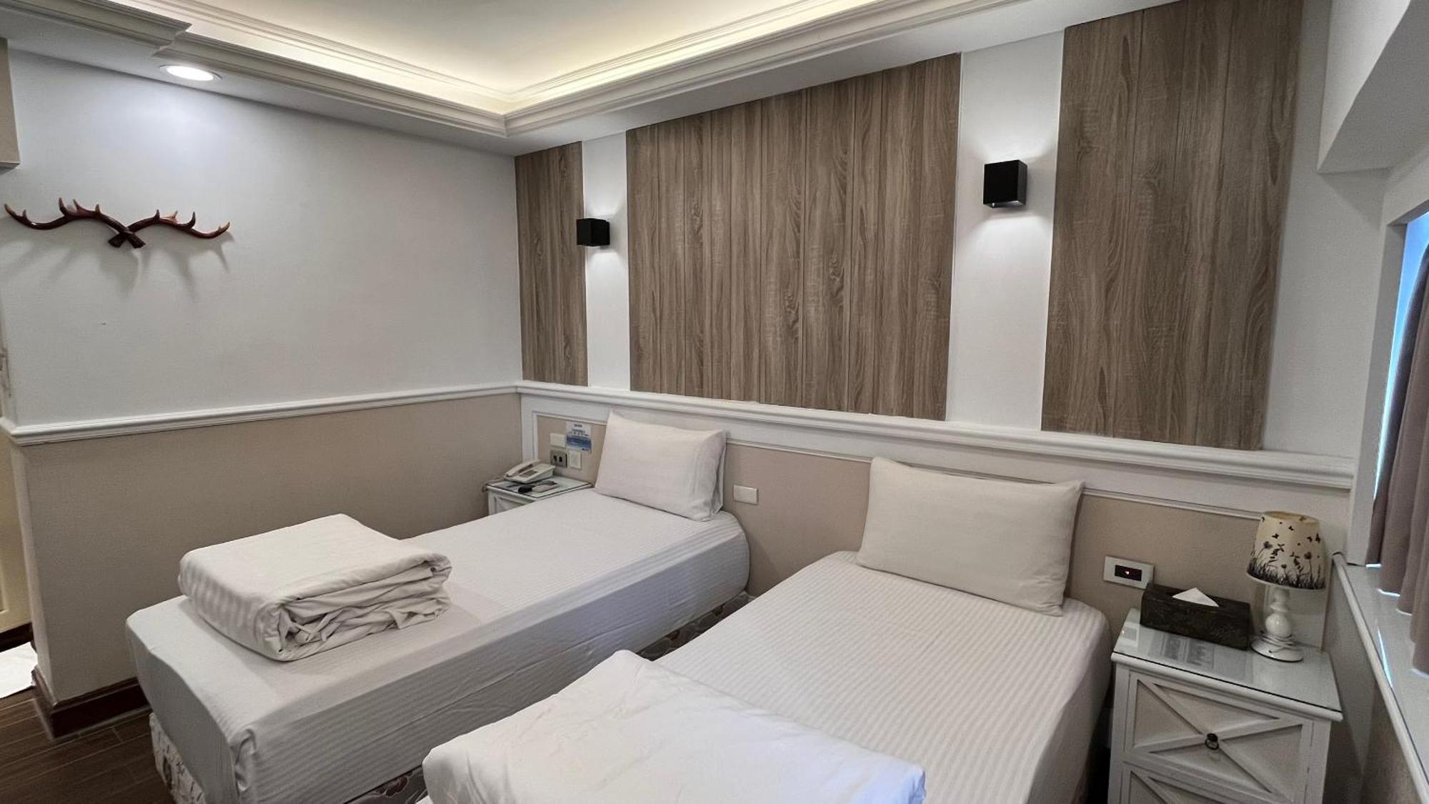 Migo Hotel Đài Trung Ngoại thất bức ảnh