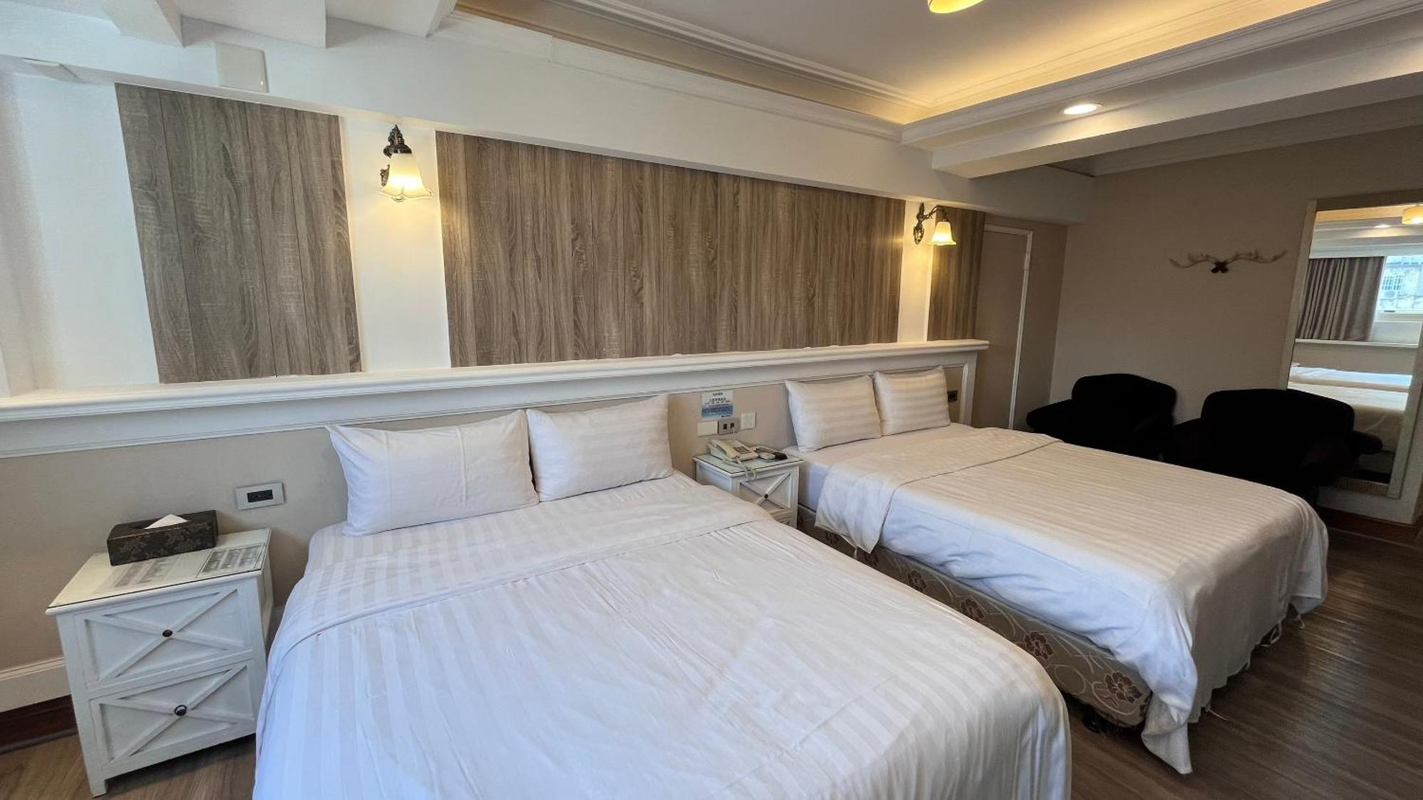 Migo Hotel Đài Trung Ngoại thất bức ảnh