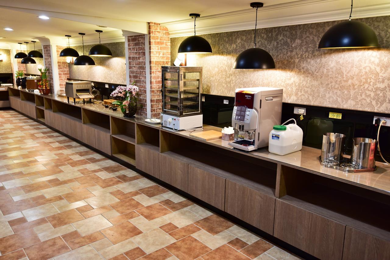 Migo Hotel Đài Trung Ngoại thất bức ảnh