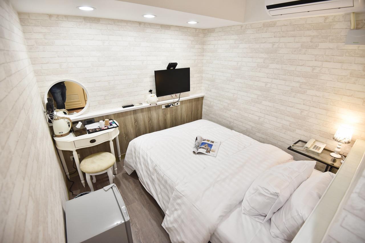 Migo Hotel Đài Trung Ngoại thất bức ảnh