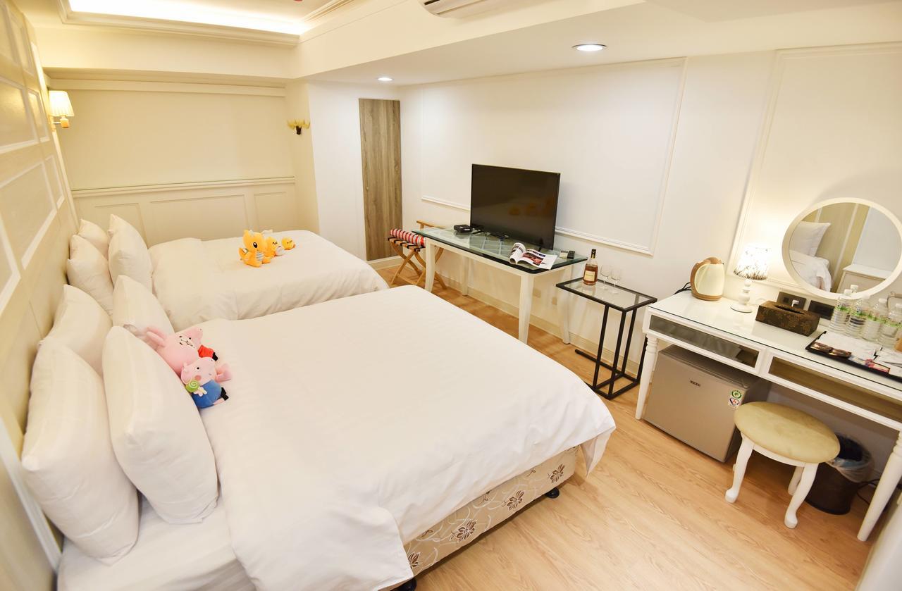 Migo Hotel Đài Trung Ngoại thất bức ảnh