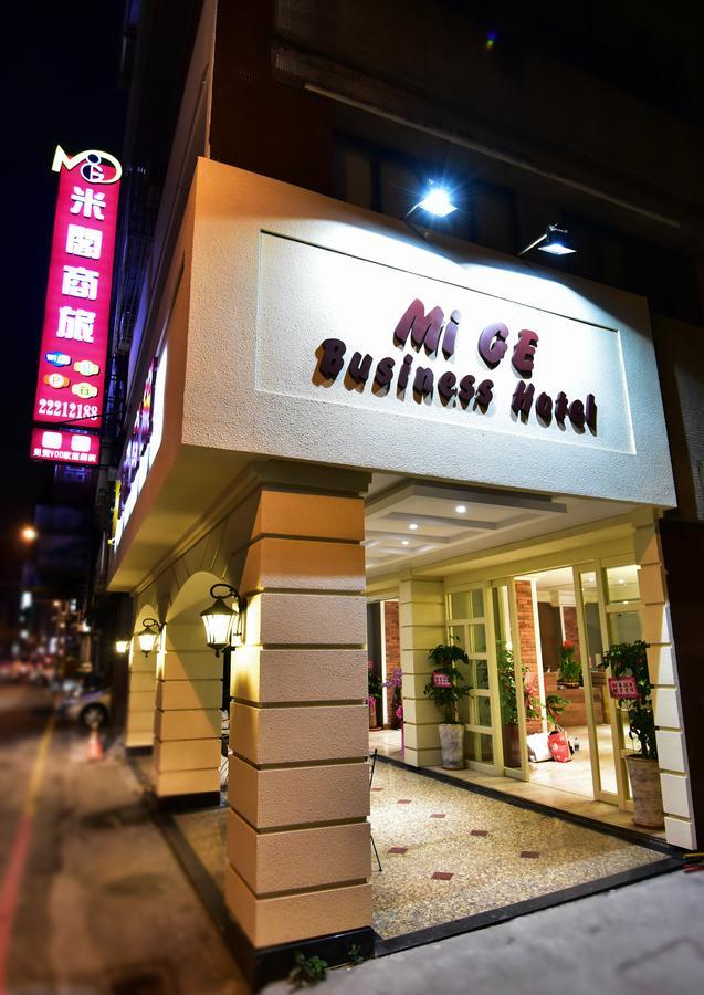 Migo Hotel Đài Trung Ngoại thất bức ảnh